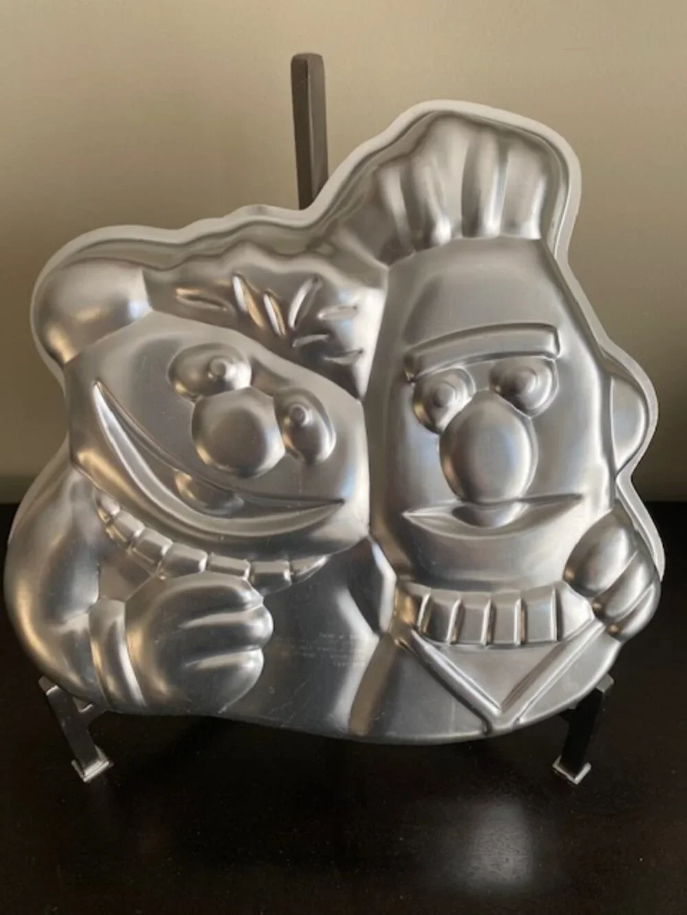 Sesame Street Wilton Cake Pan Ernie And Bert 1971-1977 Vintage
